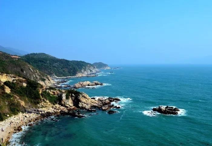 东西涌海岸线曾被《国家地理杂志》评为中国最美的八大海岸线之一