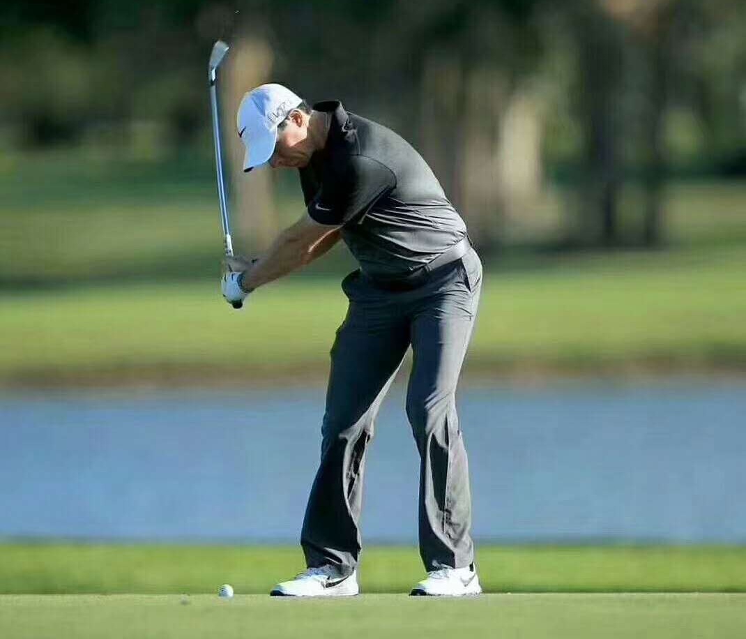 高尔夫挥杆六大步骤简介