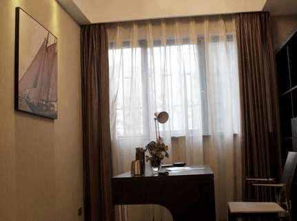 装窗帘不要只装杆了，现在都流行装窗帘盒，看完后悔知道晚了