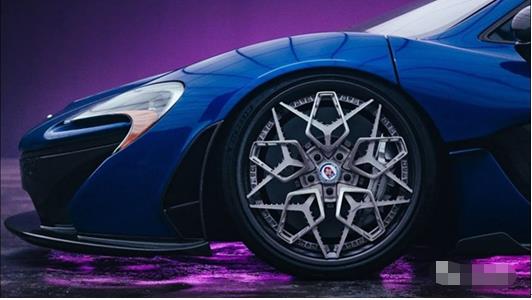 3D打印鈦輪轂與邁凱倫P1