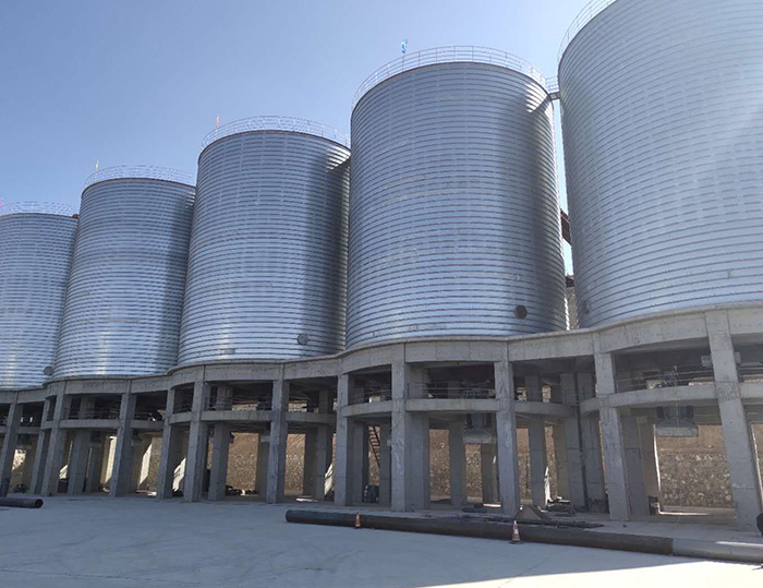 新闻资讯 行业新闻         钢板仓可用作粮食的存储,和用于储存许多