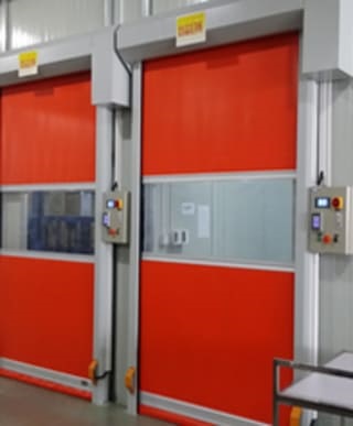 Fast rolling door