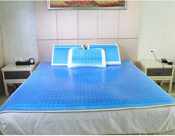 四序通用凝胶影象棉两用床垫