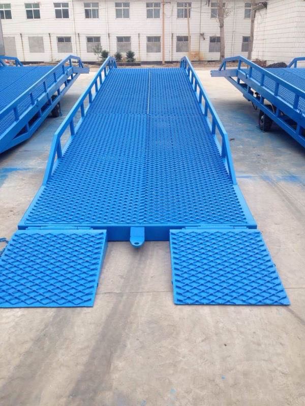 移動(dòng)登車橋