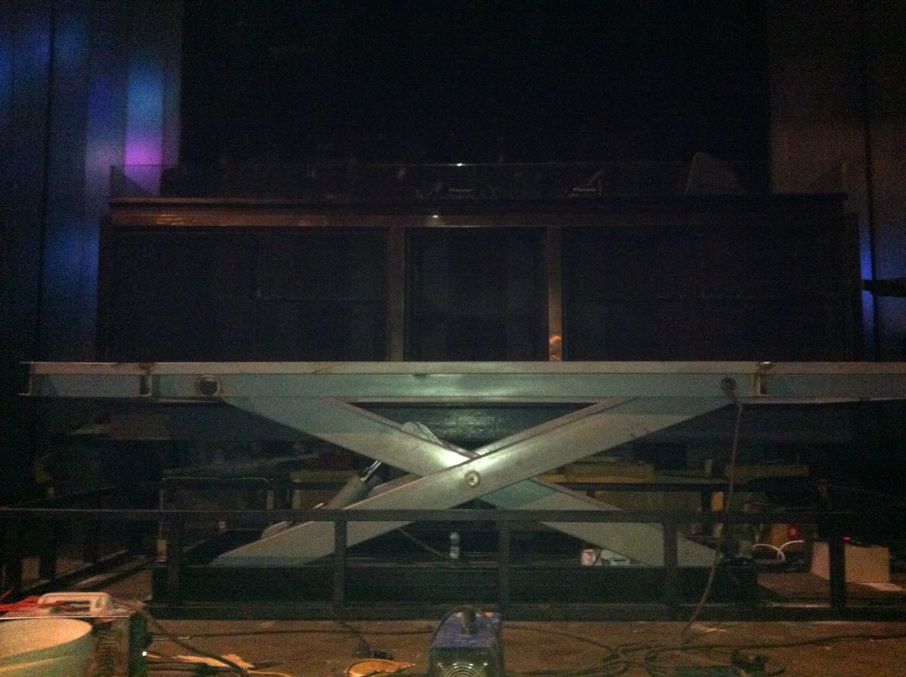 舞臺(tái)升降機(jī)