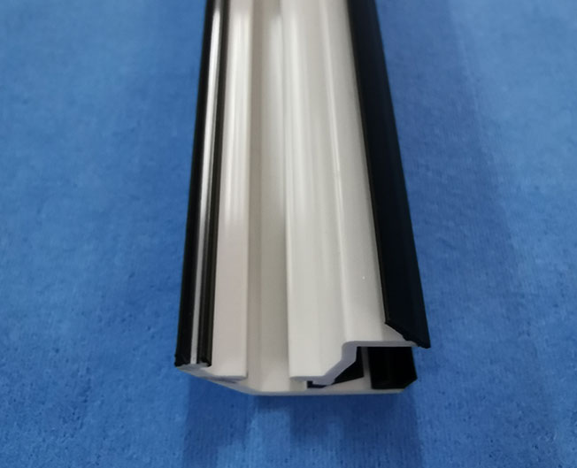 廠家直銷塑料共擠型材 塑料雙色型材軟硬共擠型材