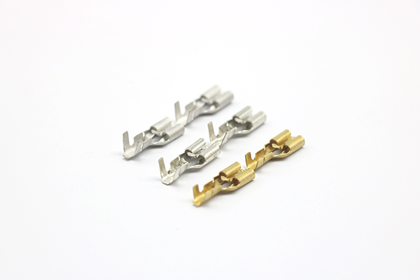 205帶鎖扣小腳插簧