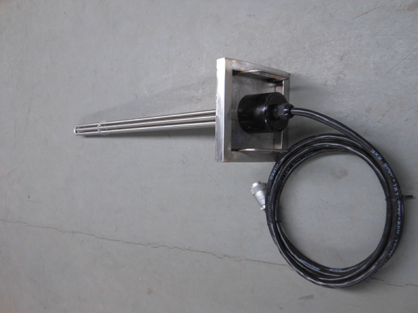 水用加热器水加热器是以水为传热介质,电加热升温,通过高温水泵强制