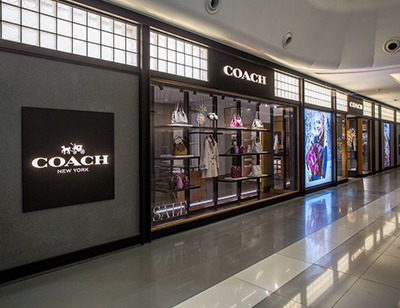 商場(chǎng)櫥窗