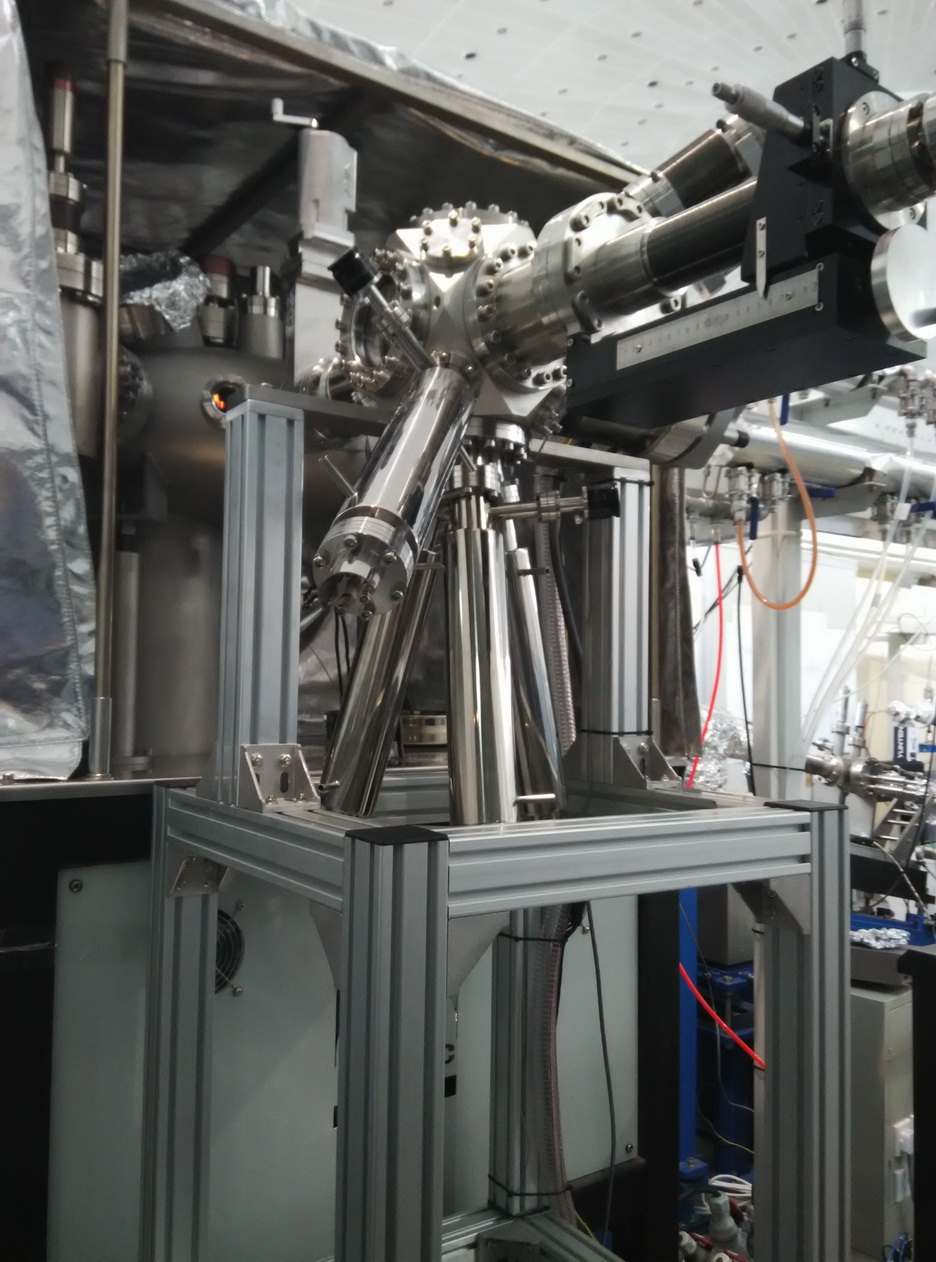 合肥同步輻射分子束外延生長(zhǎng)系統(tǒng)完成安裝調(diào)試