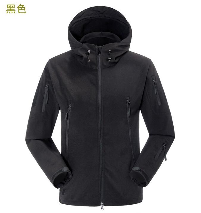 迷彩軟殼沖鋒衣