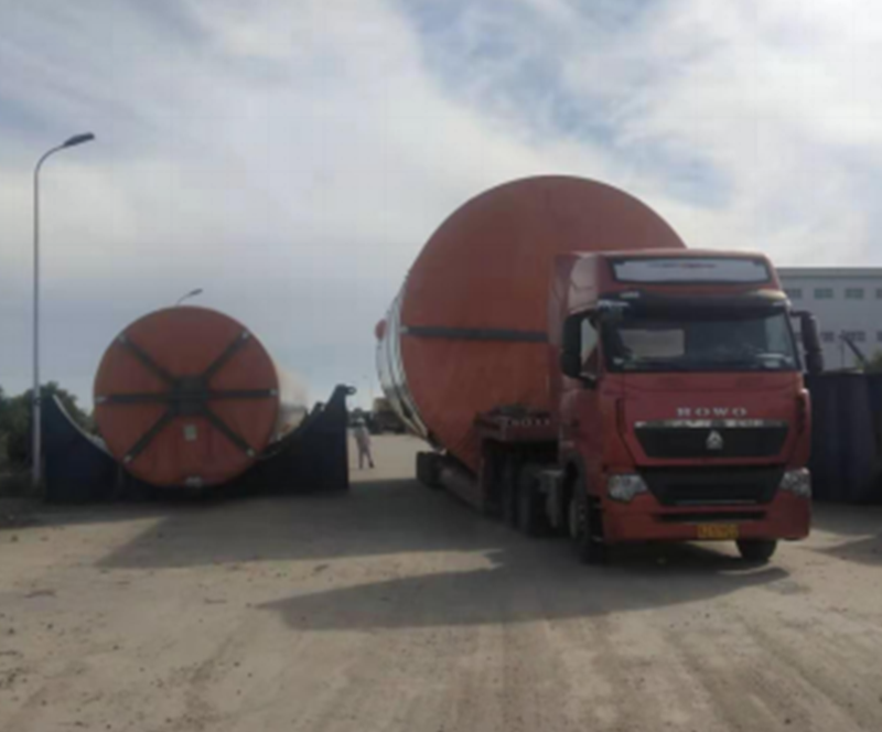 華銳碼頭塔筒短駁及吊裝