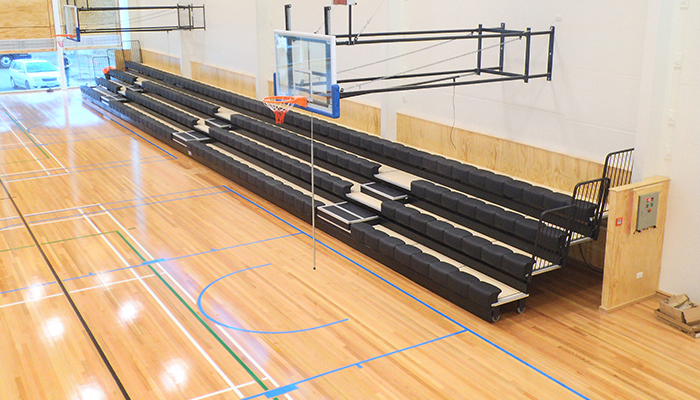 伸縮看臺-艾可塑膠條凳