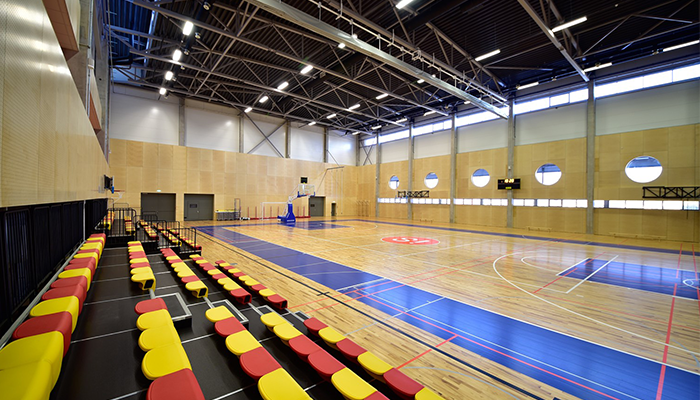 伸縮看臺-艾可塑膠條凳