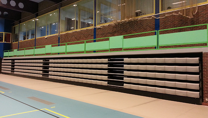 伸縮看臺-艾可塑膠條凳