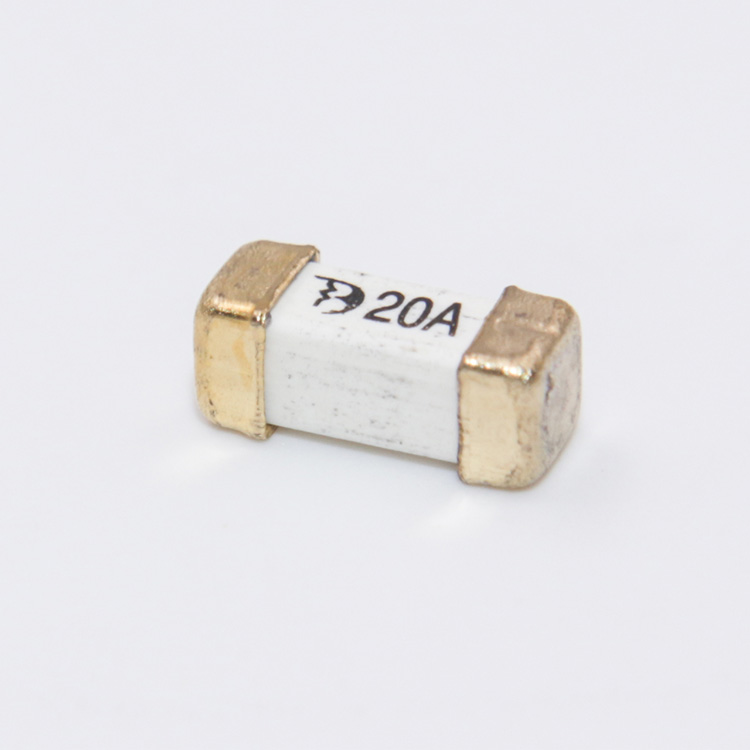 BFS2410系列貼片保險(xiǎn)絲