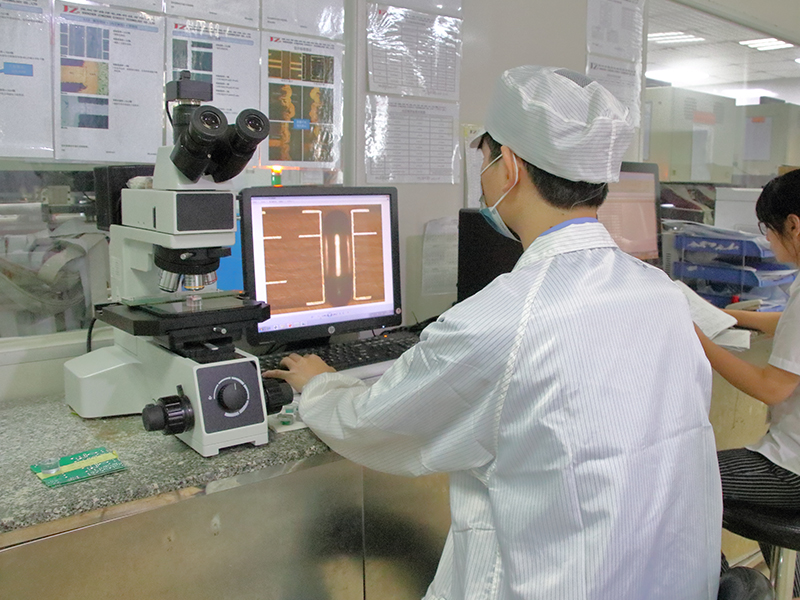 檢測設(shè)備  金相顯微鏡