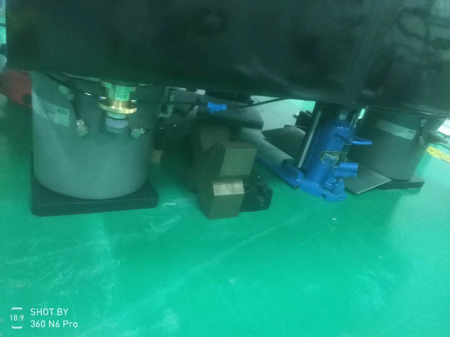 北京某单位1.7赫兹高精度隔振系统