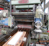 龍門刨使用滑臺磨頭案例