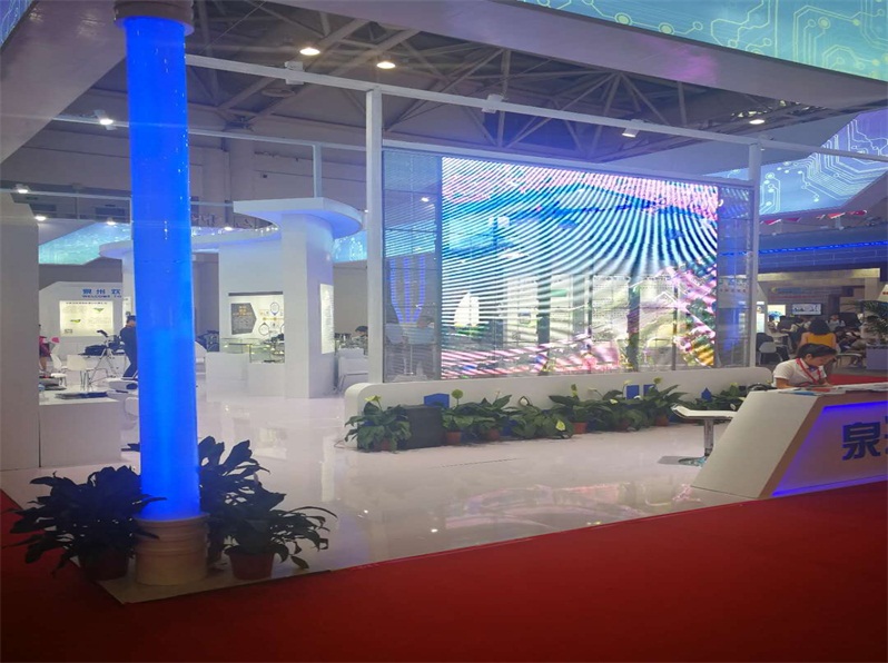 透明LED顯示屏|LED透明屏