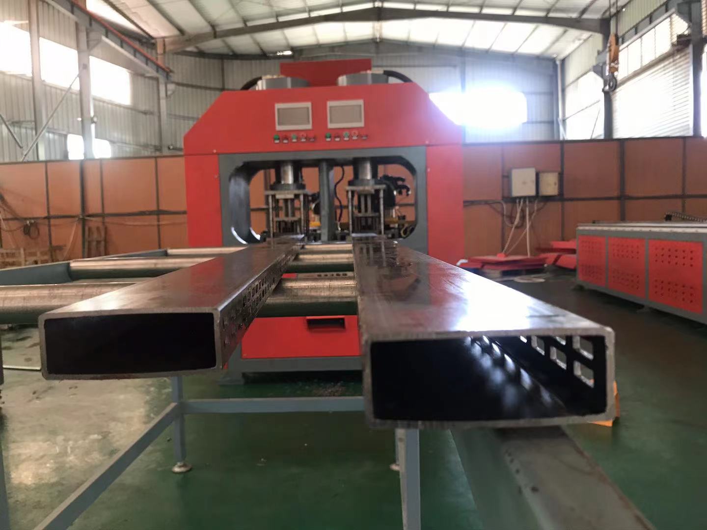 120吨数控冲床 大功率自动冲孔机 全自动下料机 全自动数控冲床,货架