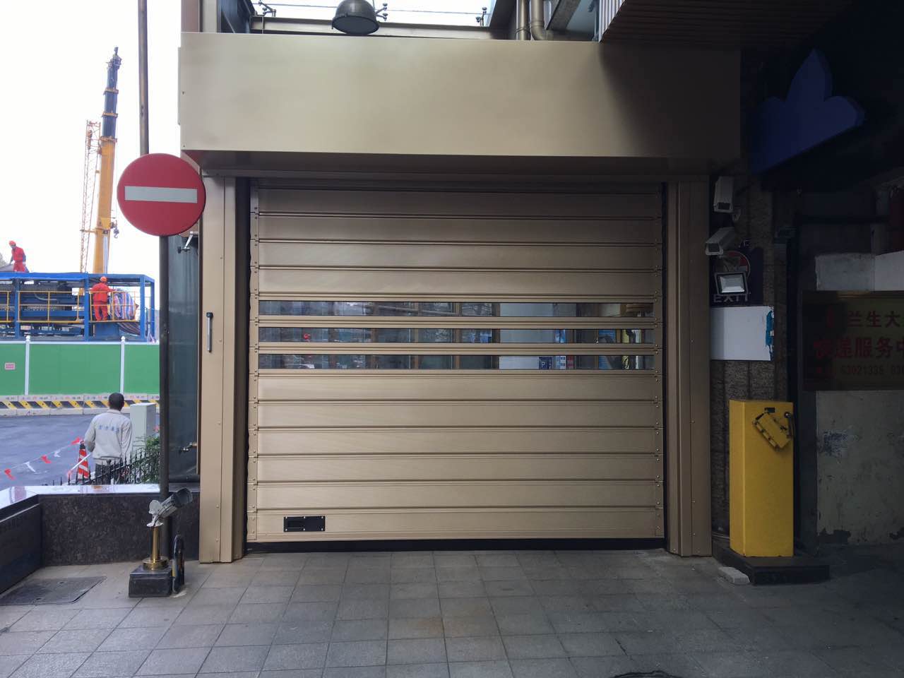 硬質(zhì)快速卷簾門 硬質(zhì)快速卷簾門