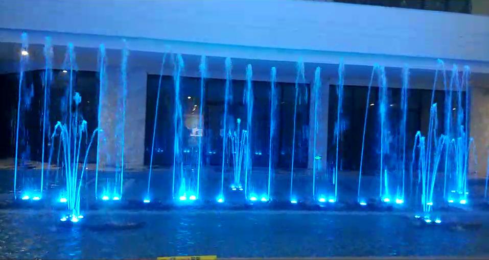 時代豪廷室內噴泉試水 