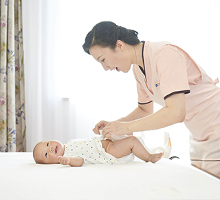 宝宝怎么睡才能利于健康呢 宝宝怎么睡才能利于健康呢