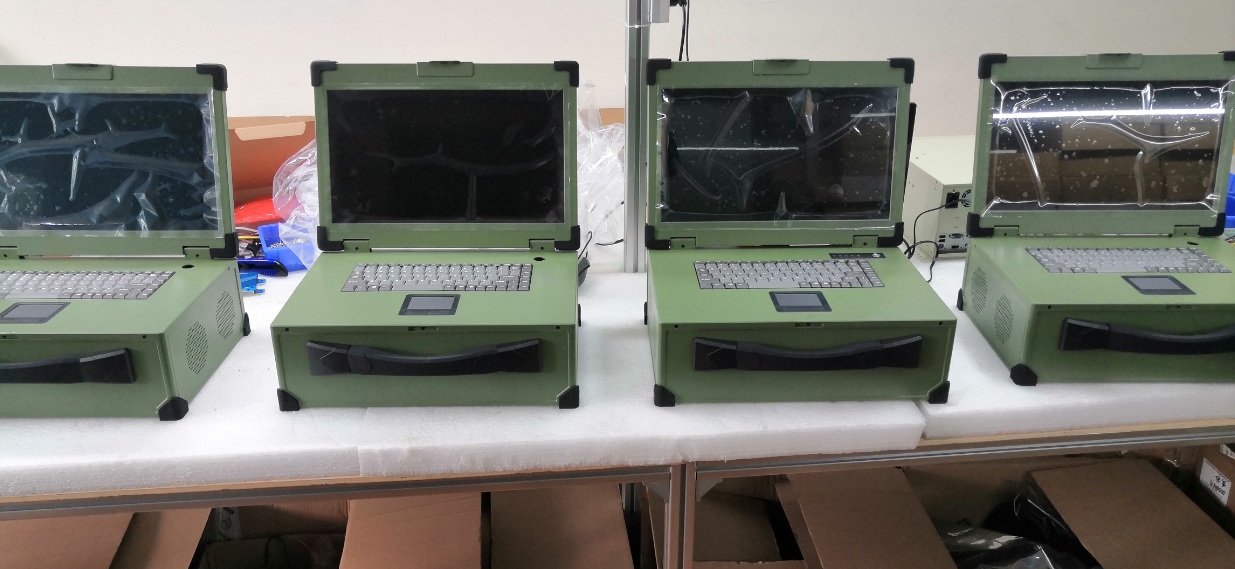 研智芯工業(yè)便攜式一體機(jī) 研智芯工業(yè)便攜式一體機(jī)