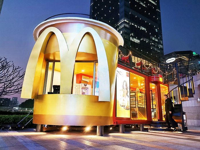 集装箱快闪店i麦当劳美式浪漫集装箱快闪店简迈传媒
