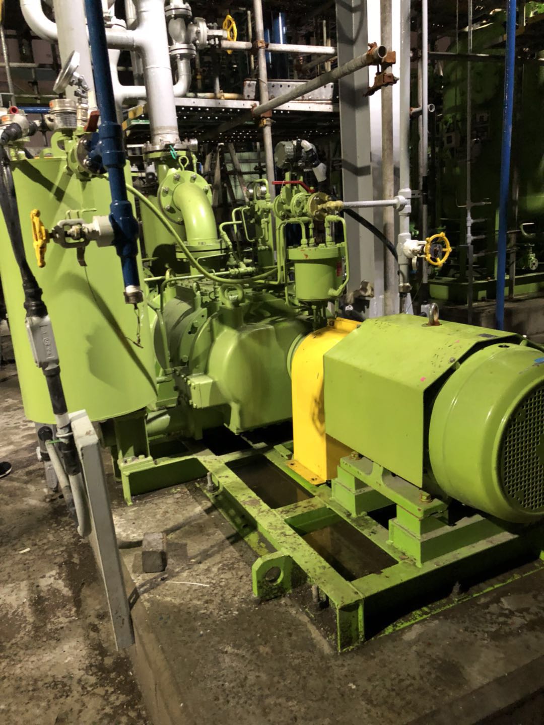 真空泵.JPG 真空泵.JPG