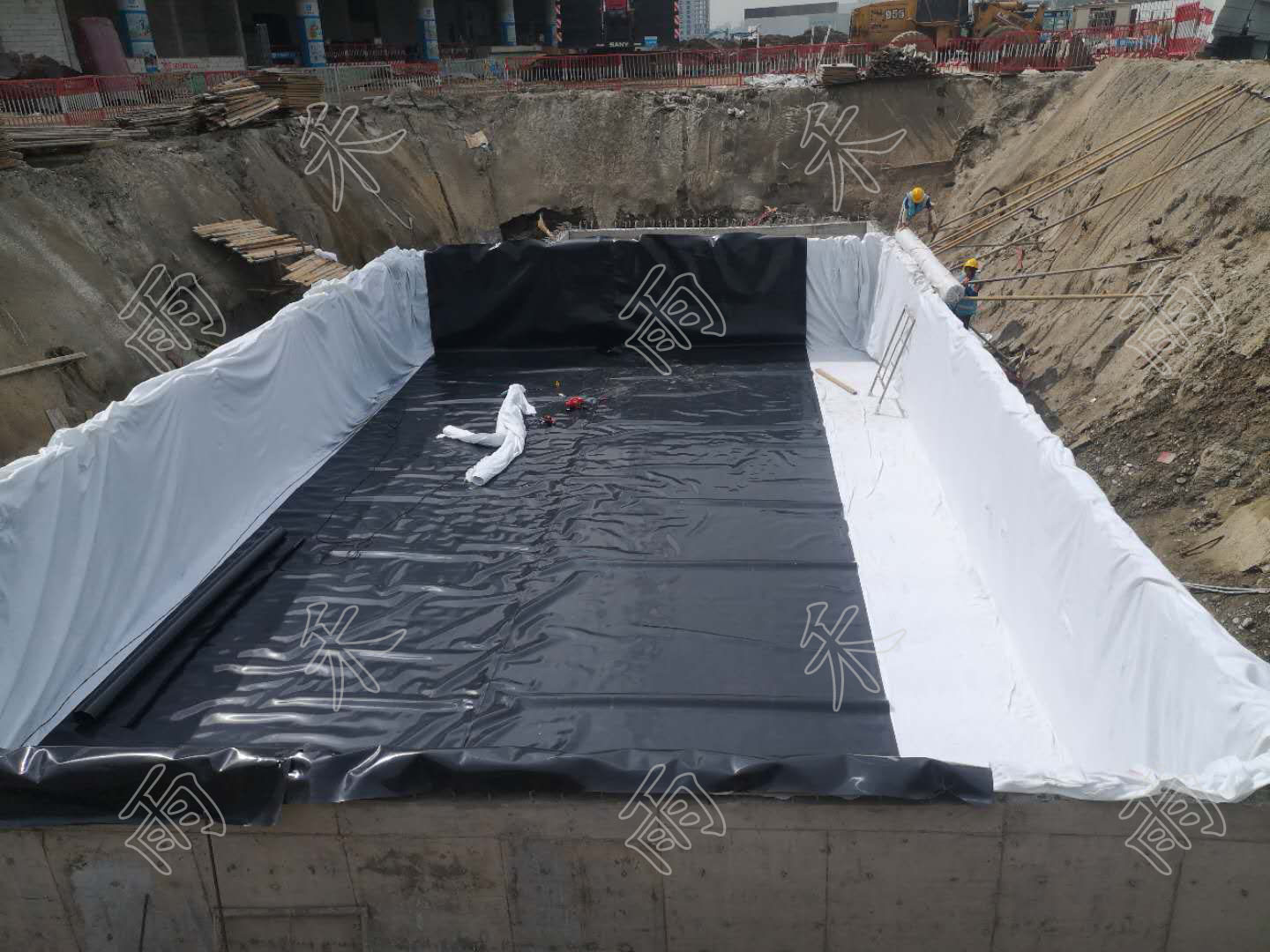 鳳凰山體育中心-四川雨禾源綠箭科技有限公司