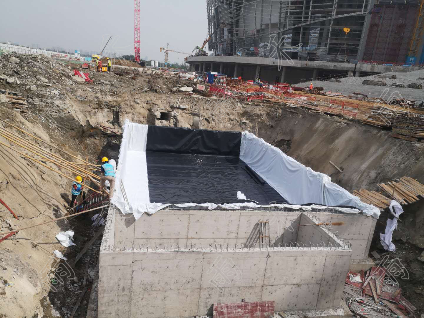 鳳凰山體育中心-四川雨禾源綠箭科技有限公司