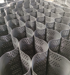 土工格室-四川雨禾源綠建科技有限公司