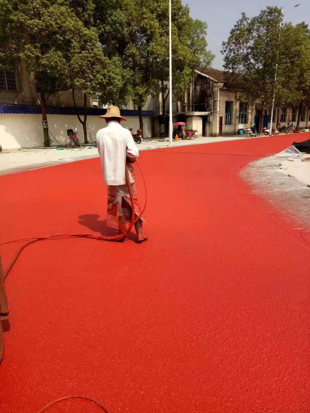 上海塑胶跑道施工厂家教你铺设优质的塑胶跑道