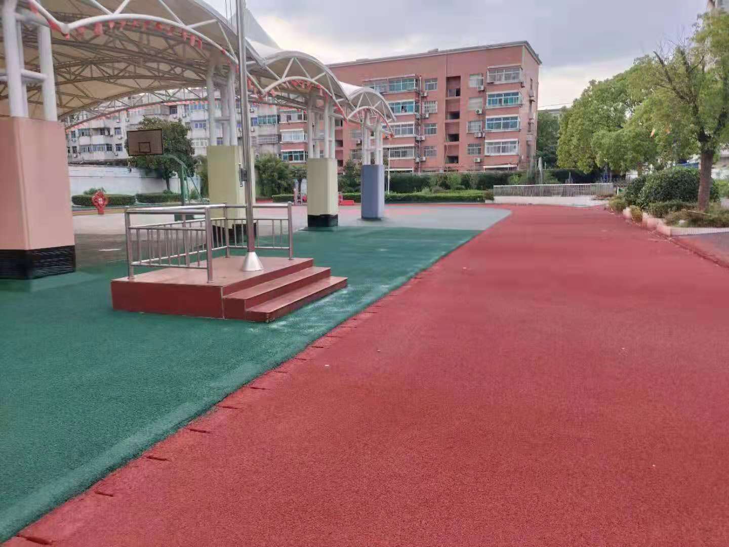 泰興校園操場塑膠跑道