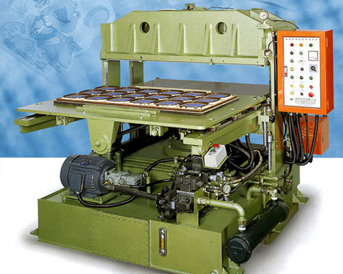 单面油压裁切机1台