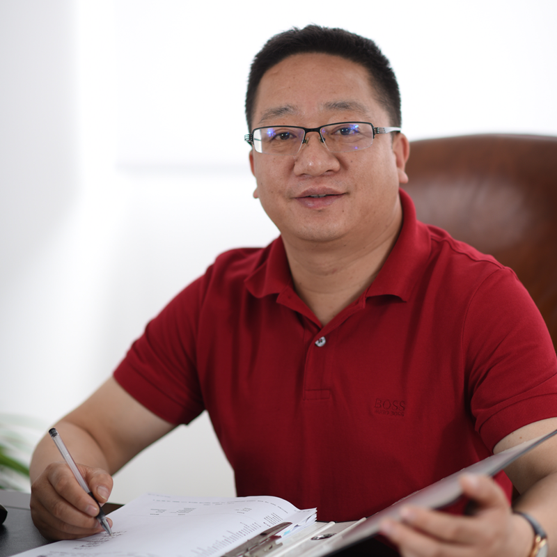 和華電子創始人