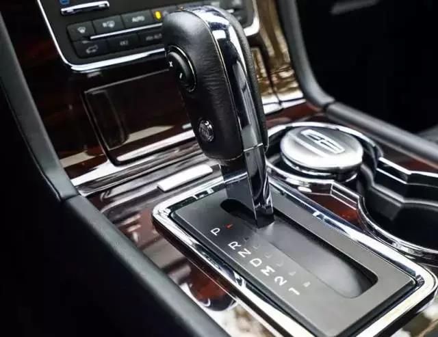 2017款林肯领航员实拍图