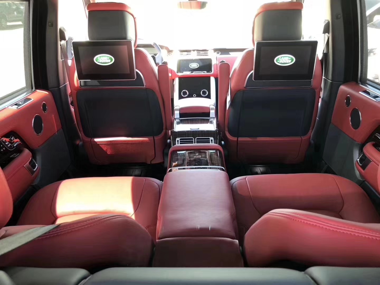 深圳中东版路虎