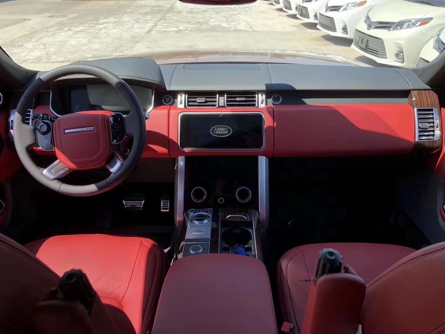 欧规路虎揽胜加长版