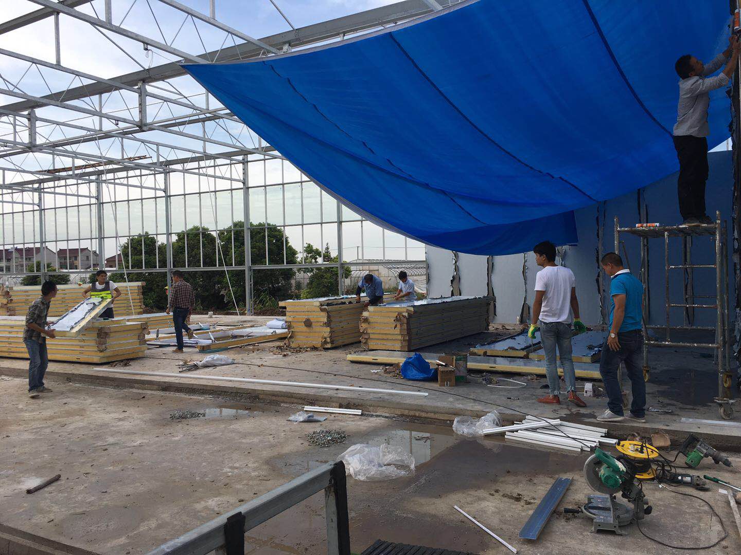 风雨无阻只为”上帝“舒心满意,上海中沃感恩有你! 风雨无阻只为”上帝“舒心满意,上海中沃感恩有你!