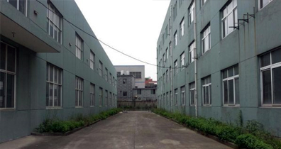 等高多跨磚柱廠房