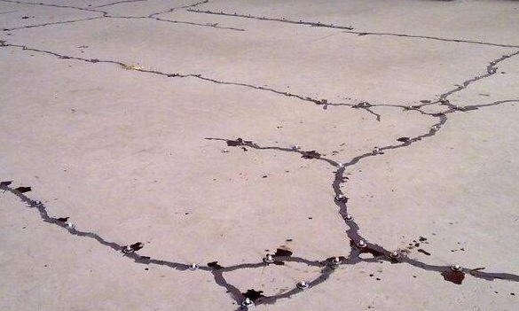 樓板裂縫