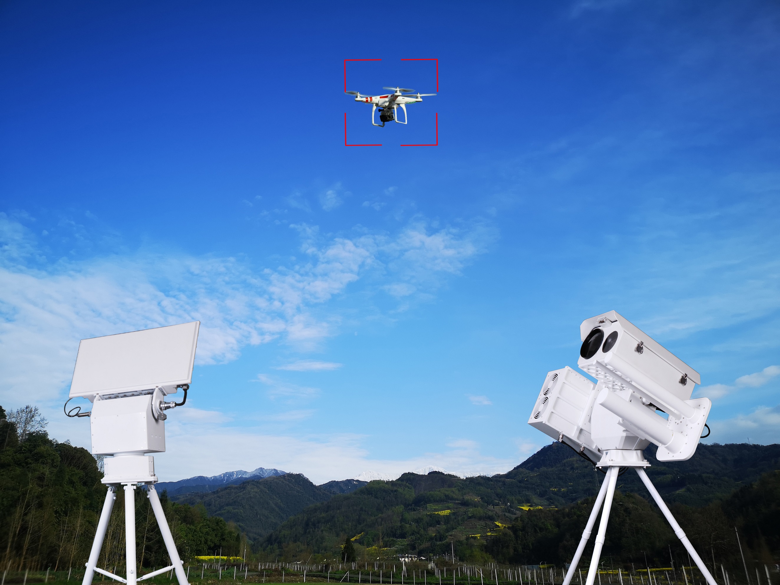 警用无人机技术侦查服务群众展神威—吉林龙航专业无人机培训机构 - 知乎