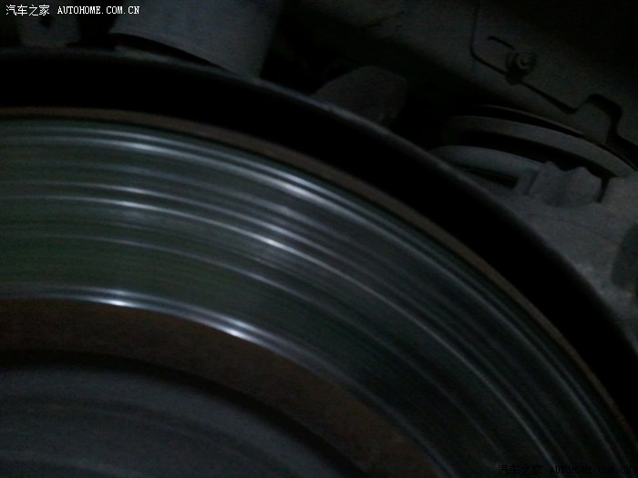 剎車盤嚴重磨損