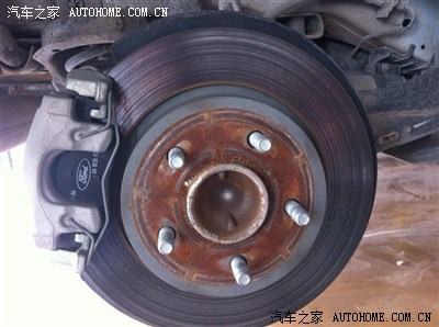 剎車盤嚴重磨損