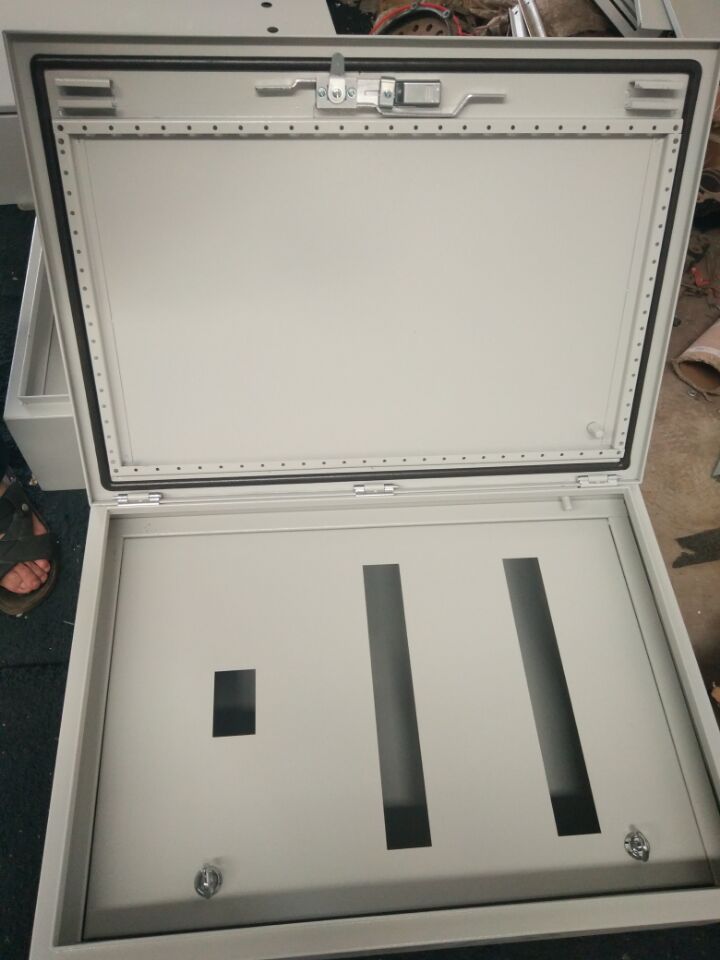控制箱(內(nèi)) 控制箱(內(nèi))