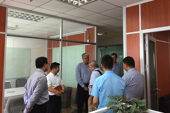 德国徕卡集团技术中心主管到访Manbetx万博实业