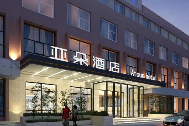 亞朵酒店三翼旋轉(zhuǎn)門